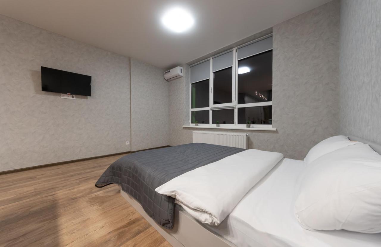 Flatrent Olympic Park, Метро Бориспільська Поруч! Киев Экстерьер фото